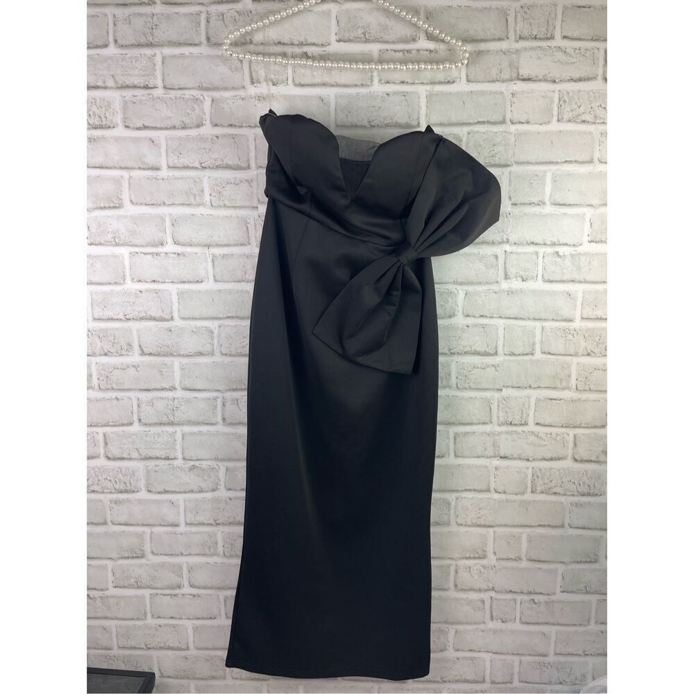 Miss Ord Black Strapless Maxi Gown with Oversized Bow – Size M